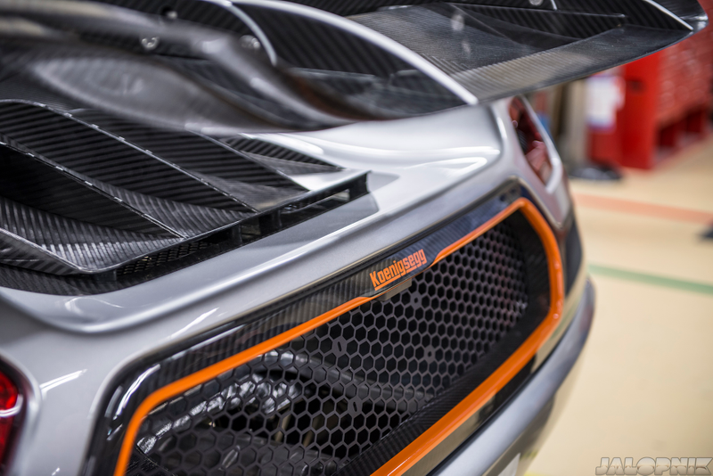 Illustration for article titled This Is The Final Build Process Of The Amazing Koenigsegg One:1